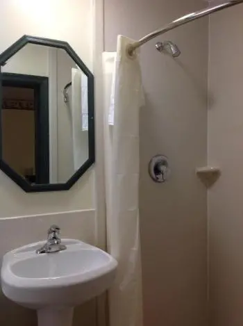 Budget Inn Main image